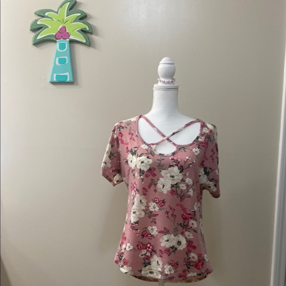 Absolutely Famous Floral Pink Women's Top with Criss Cross Neck